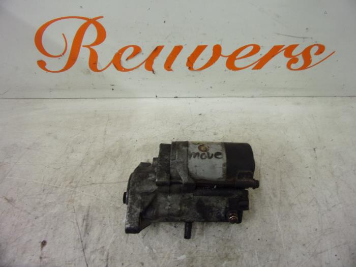 Gebruikte Startmotor Daihatsu Gran Move 1.5 16V Prijs € 40,00 Margeregeling aangeboden door Autorecycling Reuvers B.V.