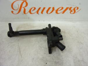 Gebruikte Thermostaathuis Volkswagen Polo IV (9N1/2/3) 1.2 12V Prijs € 25,00 Margeregeling aangeboden door Autorecycling Reuvers B.V.