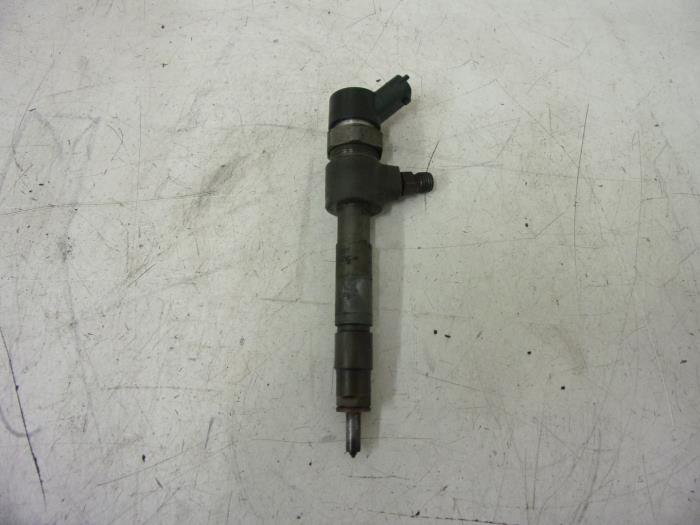 Gebruikte Verstuiver (diesel) Fiat Doblo (223A/119) 1.9 JTD Prijs € 50,00 Margeregeling aangeboden door Autorecycling Reuvers B.V.