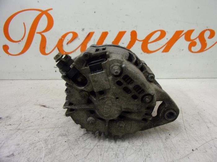 Dynamo van een Kia Rio (DC12) 1.5 16V 2003