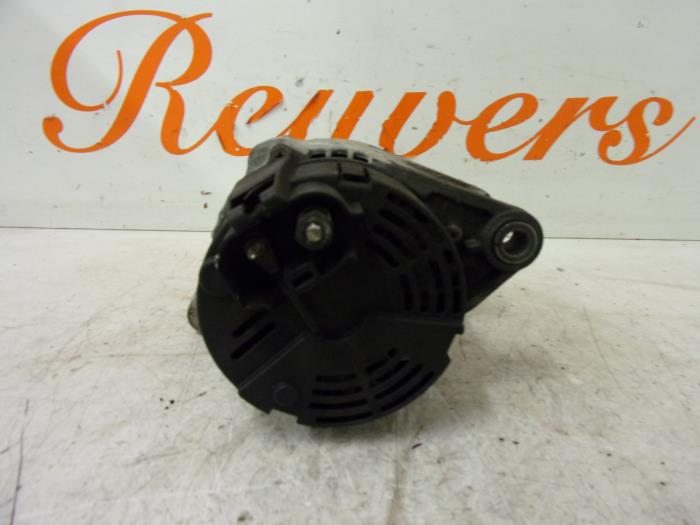 Dynamo van een Alfa Romeo 146 (930B) 1.4 Twin Spark 16V 2000