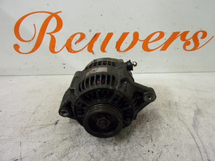 Gebruikte Dynamo Daihatsu Charade (G200/201/202/203/204) 1.3i TX/CX 16V Prijs € 35,00 Margeregeling aangeboden door Autorecycling Reuvers B.V.
