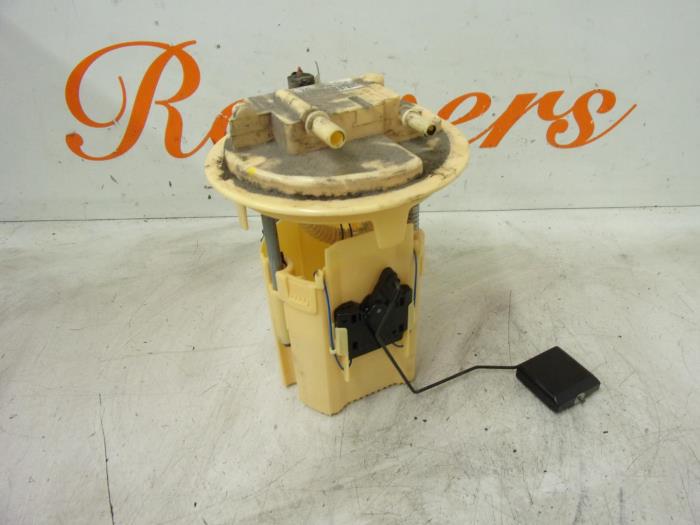 Gebruikte Tank element Pomp Peugeot Partner (GC/GF/GG/GJ/GK) 1.6 HDI 75 16V Prijs € 40,00 Margeregeling aangeboden door Autorecycling Reuvers B.V.