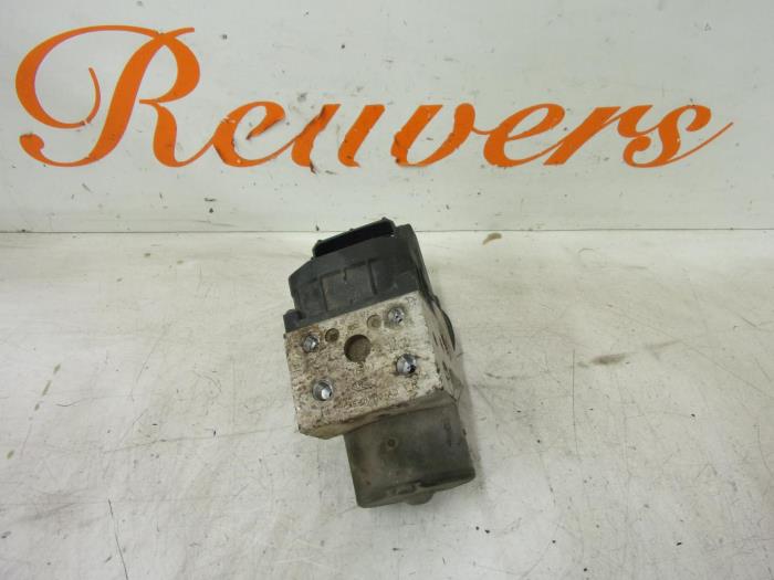 Gebruikte ABS Pomp Ford Transit 2.0 TDdi 16V 260S Prijs € 75,00 Margeregeling aangeboden door Autorecycling Reuvers B.V.