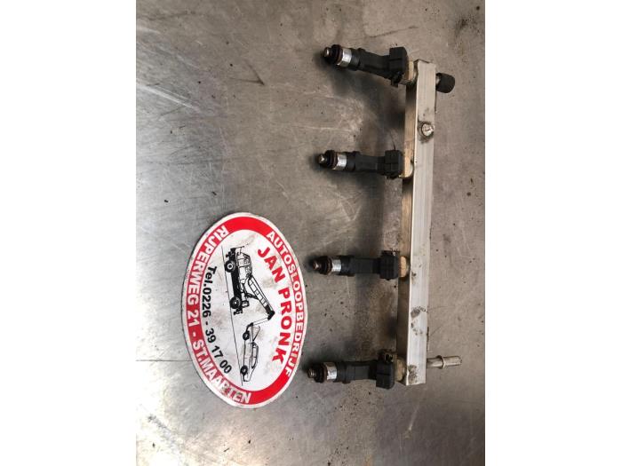 Gebruikte Verstuiver brug Chevrolet Aveo 1.2 16V Prijs € 40,00 Margeregeling aangeboden door Autosloopbedrijf Jan Pronk B.V.