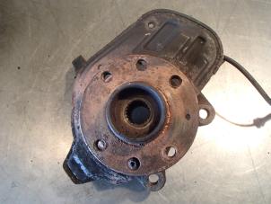 Gebruikte Asschenkel links-voor Opel Combo (Corsa C) 1.3 CDTI 16V Prijs € 60,00 Margeregeling aangeboden door Autosloopbedrijf Jan Pronk B.V.