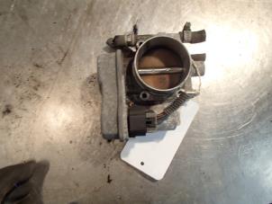 Gebruikte Gasklephuis Opel Omega B Caravan (21/22/23) 2.2 16V Prijs € 25,00 Margeregeling aangeboden door Autosloopbedrijf Jan Pronk B.V.