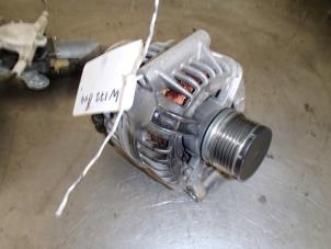 Gebruikte Dynamo Renault Megane (BA) 1.4 16V Prijs € 35,00 Margeregeling aangeboden door Autosloopbedrijf Jan Pronk B.V.