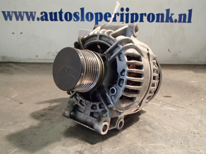 Dynamo van een Renault Scénic I (JA) 1.6 16V 2000