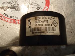 Gebruikte Dynamo Renault Twingo (C06) 1.2 SPi Phase I Prijs € 40,00 Margeregeling aangeboden door Autosloopbedrijf Jan Pronk B.V.