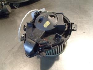 Gebruikte Chaufage Ventilatiemotor Fiat Scudo (220Z) 1.9 D Prijs € 40,00 Margeregeling aangeboden door Autosloopbedrijf Jan Pronk B.V.