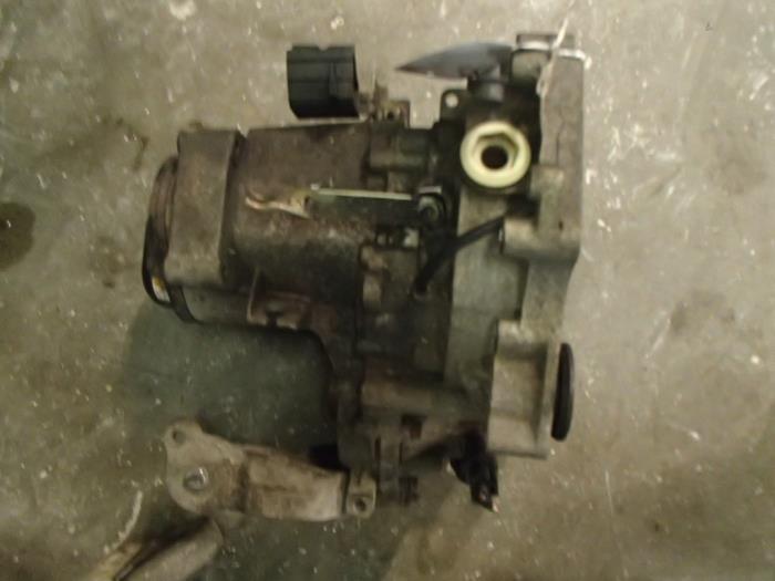 Gebruikte Versnellingsbak Seat Cordoba Vario Facelift (6K5) 1.4 16V Prijs € 200,00 Margeregeling aangeboden door Autosloopbedrijf Jan Pronk B.V.