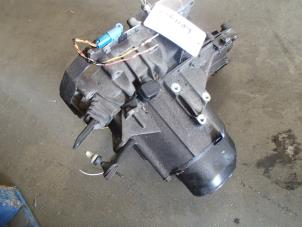 Gebruikte Versnellingsbak Renault Kangoo (KC) 1.4 Prijs € 200,00 Margeregeling aangeboden door Autosloopbedrijf Jan Pronk B.V.