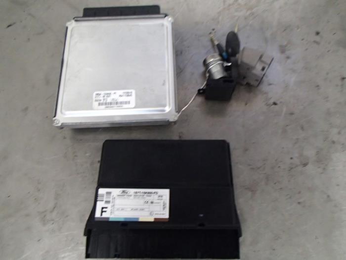 Gebruikte Computer Motormanagement Ford Focus 1 Wagon 1.8 TDCi 100 Prijs € 150,00 Margeregeling aangeboden door Autosloopbedrijf Jan Pronk B.V.