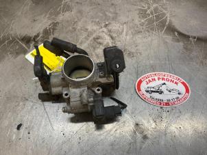 Gebruikte Gasklephuis Hyundai i30 Crosswagon (WWH) 1.6 CVVT 16V Prijs € 40,00 Margeregeling aangeboden door Autosloopbedrijf Jan Pronk B.V.