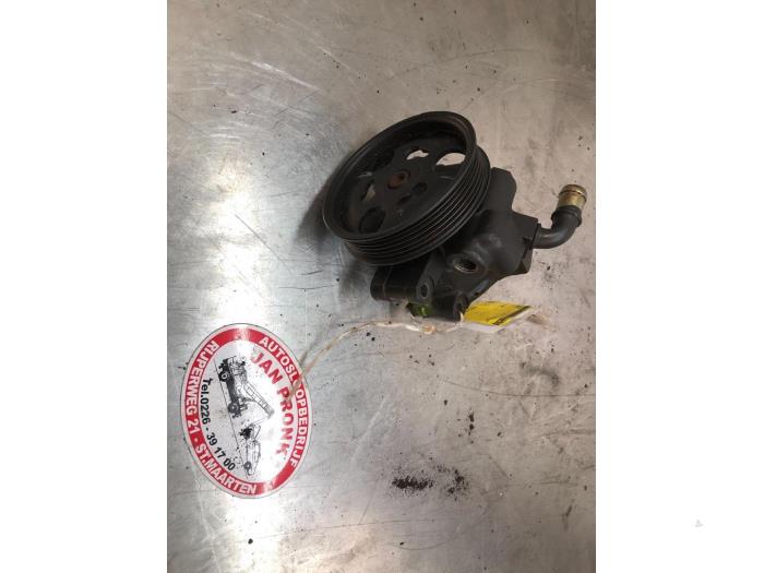 Gebruikte Servopomp Ford Fiesta 4 1.3i Prijs € 50,00 Margeregeling aangeboden door Autosloopbedrijf Jan Pronk B.V.