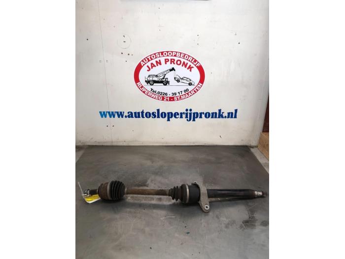 Gebruikte Steekas rechts-voor Mini Mini (R56) 1.6 16V Cooper Prijs € 50,00 Margeregeling aangeboden door Autosloopbedrijf Jan Pronk B.V.