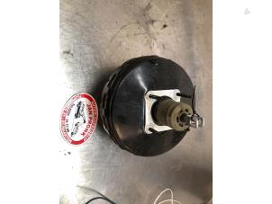 Gebruikte Rembooster Ford Mondeo Prijs € 40,00 Margeregeling aangeboden door Autosloopbedrijf Jan Pronk B.V.