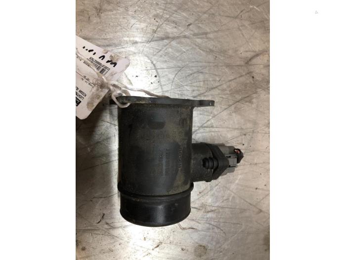 Gebruikte Luchtmassameter Nissan Almera (N16) 1.5 16V Prijs € 40,00 Margeregeling aangeboden door Autosloopbedrijf Jan Pronk B.V.
