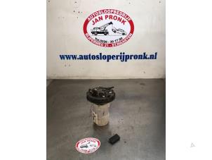Gebruikte Benzinepomp Peugeot 208 I (CA/CC/CK/CL) 1.0 Vti 12V PureTech Prijs € 40,00 Margeregeling aangeboden door Autosloopbedrijf Jan Pronk B.V.