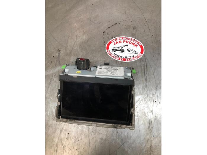 Gebruikte Display Interieur Audi A3 Sportback (8VA/8VF) 1.6 TDI 16V Prijs € 100,00 Margeregeling aangeboden door Autosloopbedrijf Jan Pronk B.V.