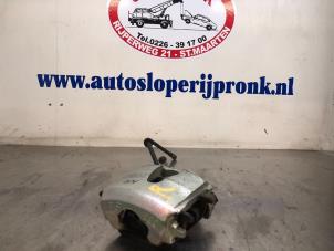 Gebruikte Remklauw (Tang) rechts-voor Volkswagen Golf IV (1J1) 1.6 Prijs € 30,00 Margeregeling aangeboden door Autosloopbedrijf Jan Pronk B.V.