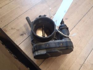 Gebruikte Gasklephuis Mercedes E (W210) 2.3 E-230 16V Prijs € 60,00 Margeregeling aangeboden door Autosloopbedrijf Jan Pronk B.V.