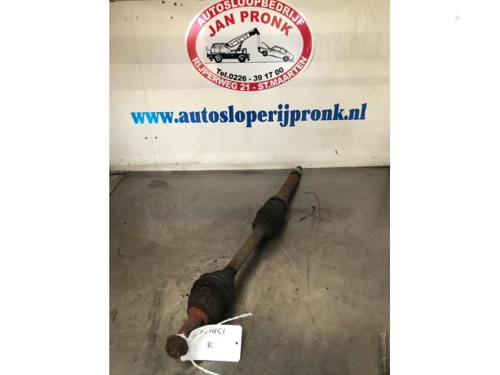 Gebruikte Aandrijfas rechts-voor Ford Focus 1 Wagon 2.0 16V Prijs € 35,00 Margeregeling aangeboden door Autosloopbedrijf Jan Pronk B.V.