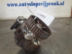 Gebruikte Brandstofpomp Mechanisch Nissan Primastar 1.9 dCi 80 Prijs € 75,00 Margeregeling aangeboden door Autosloopbedrijf Jan Pronk B.V.