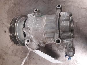 Gebruikte Pomp Airco Renault Modus/Grand Modus (JP) 1.2 16V Prijs € 75,00 Margeregeling aangeboden door Autosloopbedrijf Jan Pronk B.V.