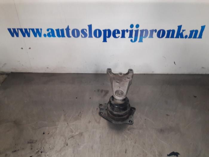 Gebruikte Motorrubber Volkswagen Polo V (6R) 1.2 12V Prijs € 30,00 Margeregeling aangeboden door Autosloopbedrijf Jan Pronk B.V.