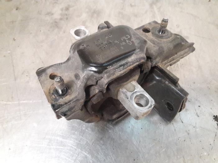 Gebruikte Motorrubber Volkswagen Polo V (6R) 1.2 12V Prijs € 25,00 Margeregeling aangeboden door Autosloopbedrijf Jan Pronk B.V.