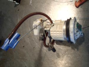 Gebruikte Benzinepomp BMW Mini One/Cooper (R50) 1.6 16V Cooper Prijs € 50,00 Margeregeling aangeboden door Autosloopbedrijf Jan Pronk B.V.