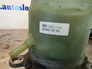 Gebruikte Pomp Servo Volvo V50 Prijs € 150,00 Margeregeling aangeboden door Autosloopbedrijf Jan Pronk B.V.