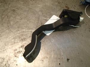 Gebruikte Gaspedaal Peugeot 206 (2A/C/H/J/S) 1.6 16V Prijs € 50,00 Margeregeling aangeboden door Autosloopbedrijf Jan Pronk B.V.