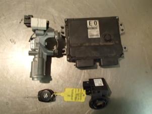 Gebruikte Computer Motormanagement Suzuki Swift (ZA/ZC/ZD1/2/3/9) 1.3 VVT 16V 4x4 Prijs € 150,00 Margeregeling aangeboden door Autosloopbedrijf Jan Pronk B.V.