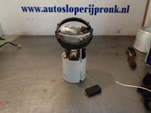 Gebruikte Tank element Pomp Suzuki Swift (ZA/ZC/ZD1/2/3/9) 1.3 VVT 16V 4x4 Prijs € 75,00 Margeregeling aangeboden door Autosloopbedrijf Jan Pronk B.V.