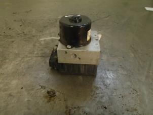 Gebruikte ABS Pomp Renault Twingo (C06) 1.2 16V Prijs € 50,00 Margeregeling aangeboden door Autosloopbedrijf Jan Pronk B.V.