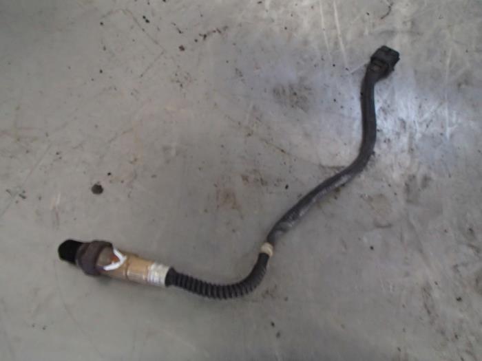 Gebruikte Lambda Sonde Renault Clio III (BR/CR) 1.2 16V TCe 100 Prijs € 25,00 Margeregeling aangeboden door Autosloopbedrijf Jan Pronk B.V.