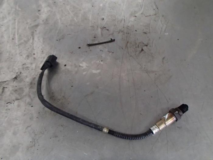 Gebruikte Lambda Sonde Renault Clio III (BR/CR) 1.2 16V TCe 100 Prijs € 25,00 Margeregeling aangeboden door Autosloopbedrijf Jan Pronk B.V.