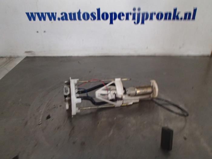 Gebruikte Tank element Pomp Renault Master II (FD/HD) 2.5 dCi 16V Prijs € 50,00 Margeregeling aangeboden door Autosloopbedrijf Jan Pronk B.V.
