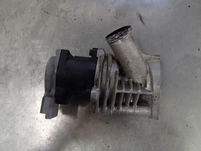 Gebruikte Uitlaat gasklep (EGR) Citroen C5 I Break (DE) 2.0 HPi 16V Prijs € 50,00 Margeregeling aangeboden door Autosloopbedrijf Jan Pronk B.V.
