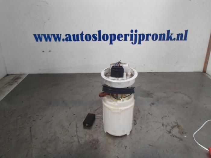 Gebruikte Tank element Pomp Skoda Fabia II Combi 1.2i 12V Prijs € 50,00 Margeregeling aangeboden door Autosloopbedrijf Jan Pronk B.V.