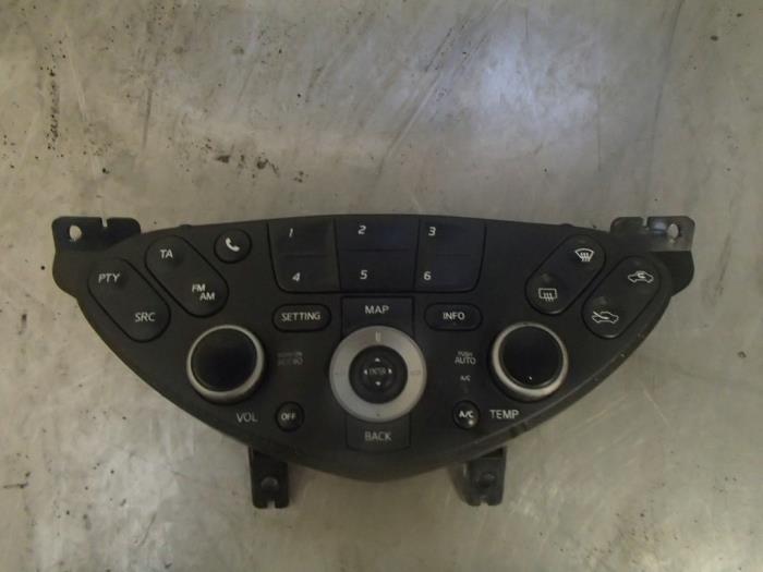 Gebruikte Bediening boordcomputer Nissan Primera Traveller (W12) 1.9 dCi Prijs € 50,00 Margeregeling aangeboden door Autosloopbedrijf Jan Pronk B.V.