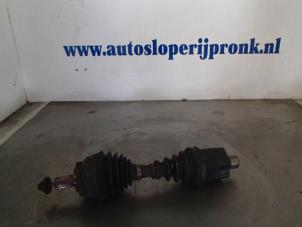 Gebruikte Homokineetas links-voor Volvo S80 (TR/TS) 2.9 SE 24V Prijs € 60,00 Margeregeling aangeboden door Autosloopbedrijf Jan Pronk B.V.
