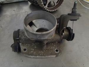 Gebruikte Gasklephuis Ford Ka I 1.3i Prijs € 35,00 Margeregeling aangeboden door Autosloopbedrijf Jan Pronk B.V.