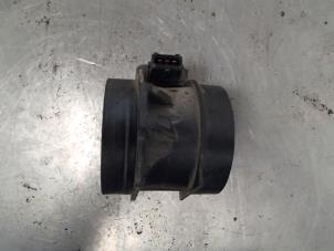 Gebruikte Luchtmassameter Landrover Discovery II 2.5 Td5 Prijs € 50,00 Margeregeling aangeboden door Autosloopbedrijf Jan Pronk B.V.