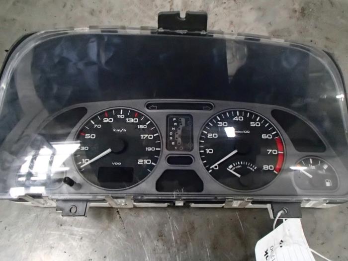 Cockpit van een Peugeot 306 Break (7E) 1.6i XR,XT,ST 2000
