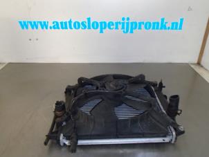Gebruikte Radiateur Suzuki Swift (SF310/413) 1.0i Prijs € 35,00 Margeregeling aangeboden door Autosloopbedrijf Jan Pronk B.V.