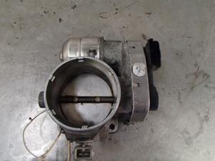 Gebruikte Gasklephuis Citroen C5 I Break (DE) 2.0 HPi 16V Prijs € 50,00 Margeregeling aangeboden door Autosloopbedrijf Jan Pronk B.V.